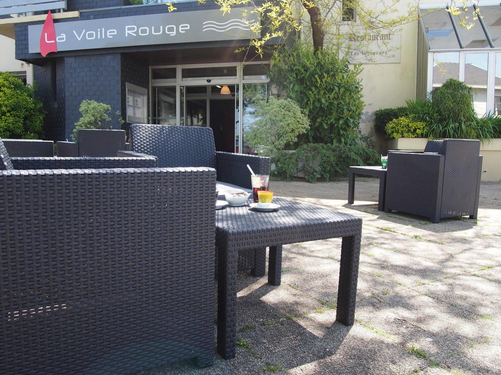 Comfort Hotel Rosporden Concarneau Exterior foto